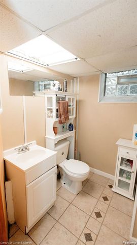 15261 Demean Avenue, Allen Park, MI 48101