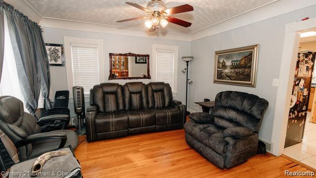 15261 Demean Avenue, Allen Park, MI 48101