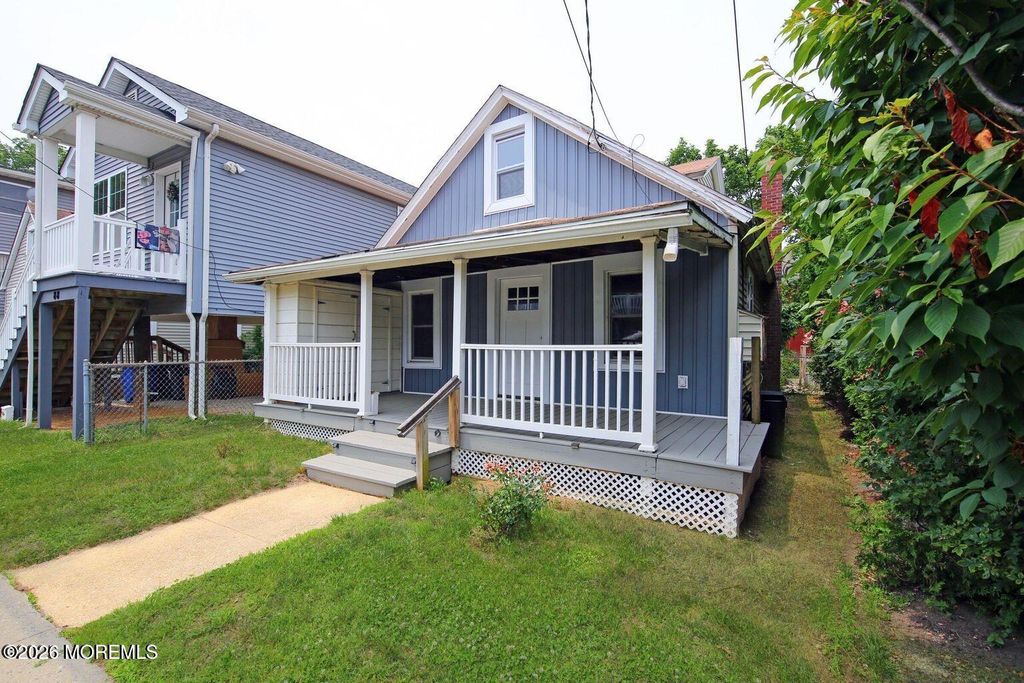 86 Seadrift Avenue, Highlands, NJ 07732