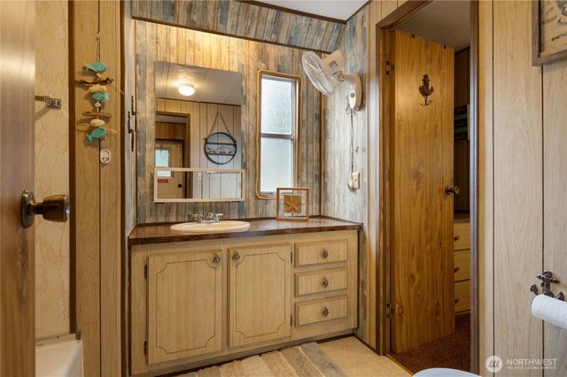 71 NE Bald Point Court, Tahuya, WA 98588