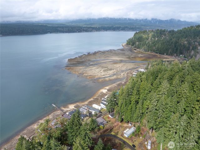 71 NE Bald Point Court, Tahuya, WA 98588