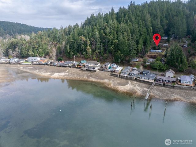 71 NE Bald Point Court, Tahuya, WA 98588