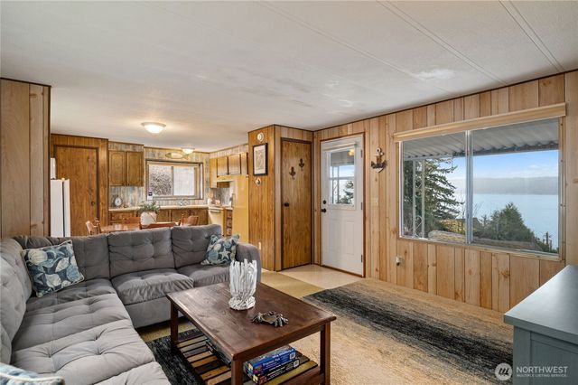 71 NE Bald Point Court, Tahuya, WA 98588