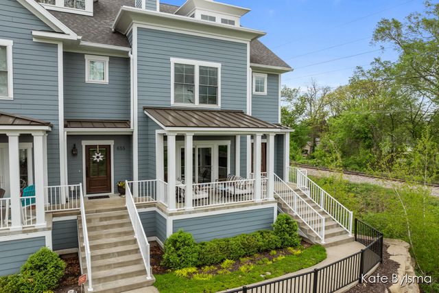 657 Greenslate Drive, Ada, MI 49301