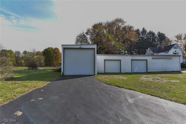 2445 Newton Tomlinson Road, Newton Falls, OH 44444