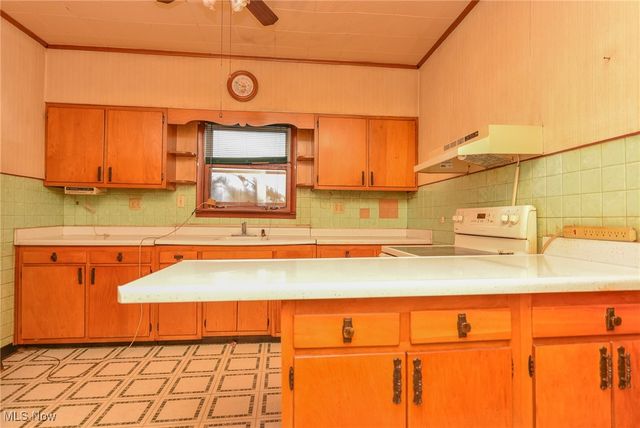 2445 Newton Tomlinson Road, Newton Falls, OH 44444