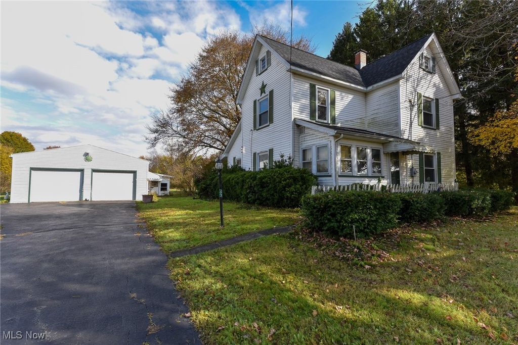 2445 Newton Tomlinson Road, Newton Falls, OH 44444