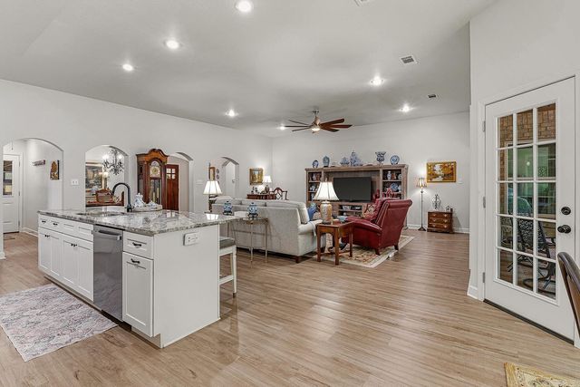 4004 Sandra Lane, Jonesboro, AR 72404