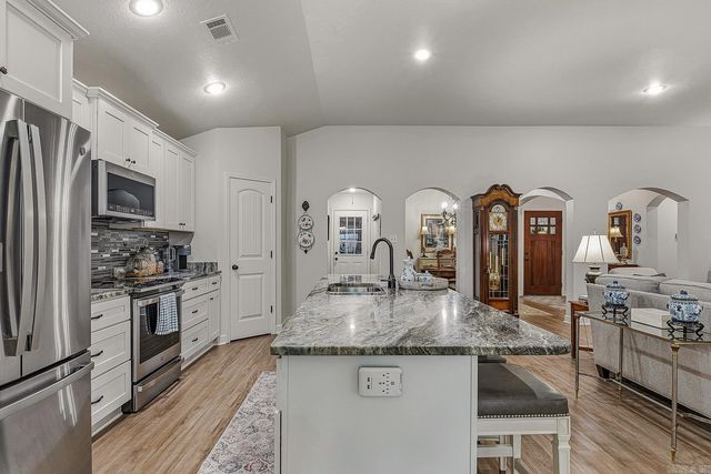 4004 Sandra Lane, Jonesboro, AR 72404