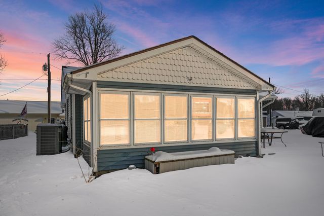 7030 S 1195 E, Hudson, IN 46747