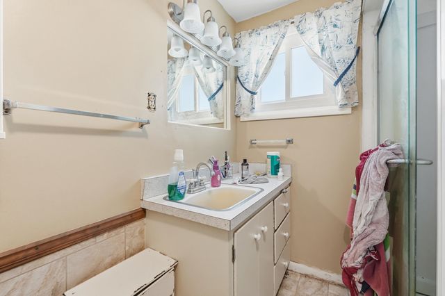 7030 S 1195 E, Hudson, IN 46747