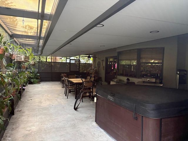 15364 SW 151st Ter, Miami, FL 33196