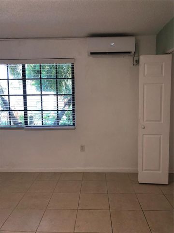 15364 SW 151st Ter, Miami, FL 33196