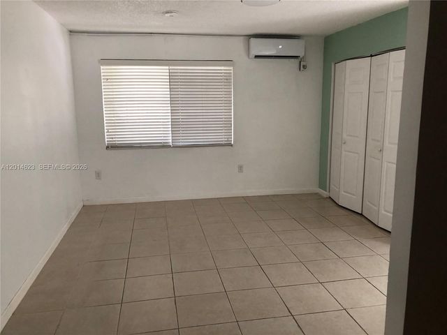 15364 SW 151st Ter, Miami, FL 33196