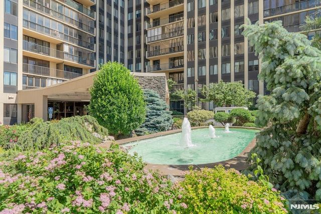200 Winston Drive 106, Cliffside Park, NJ 07010