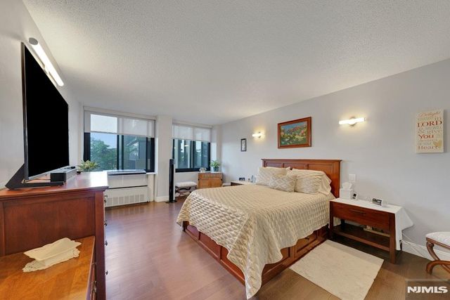 200 Winston Drive 106, Cliffside Park, NJ 07010