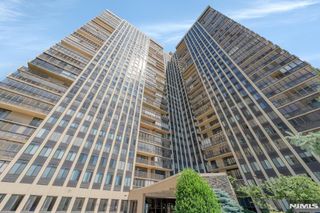 200 Winston Drive 106, Cliffside Park, NJ 07010