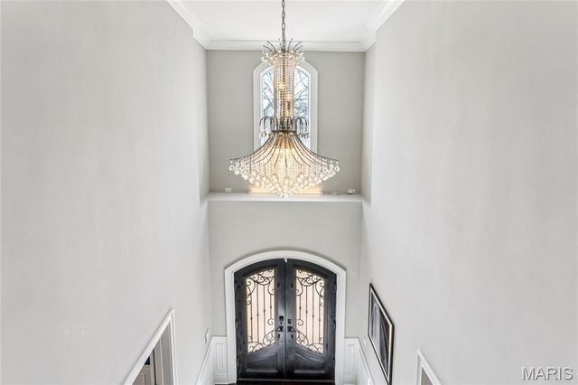 1 Tuscany Park, Clayton, MO 63105