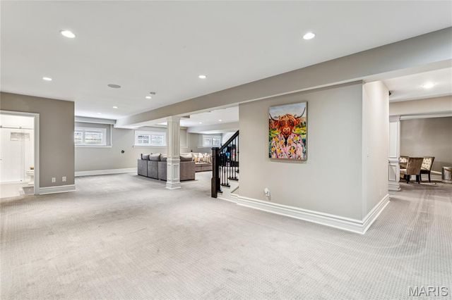 1 Tuscany Park, Clayton, MO 63105