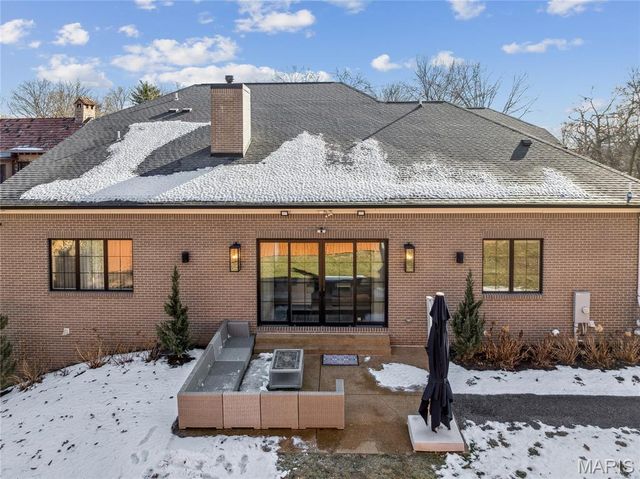 1 Tuscany Park, Clayton, MO 63105