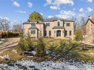 1 Tuscany Park, Clayton, MO 63105