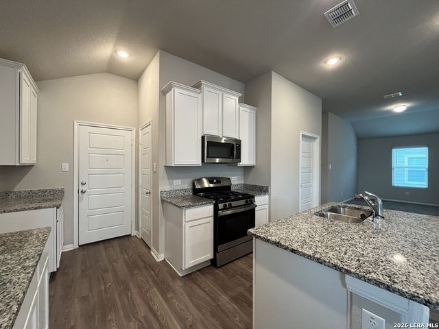 6912 Cetera Crossing, Converse, TX 78109