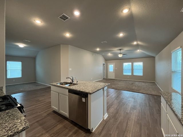 6912 Cetera Crossing, Converse, TX 78109