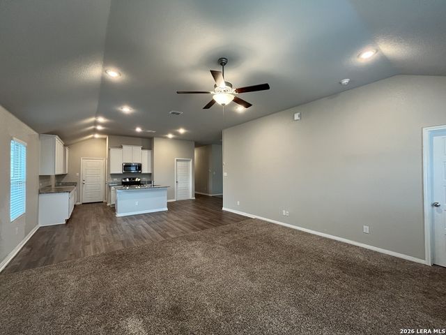 6912 Cetera Crossing, Converse, TX 78109
