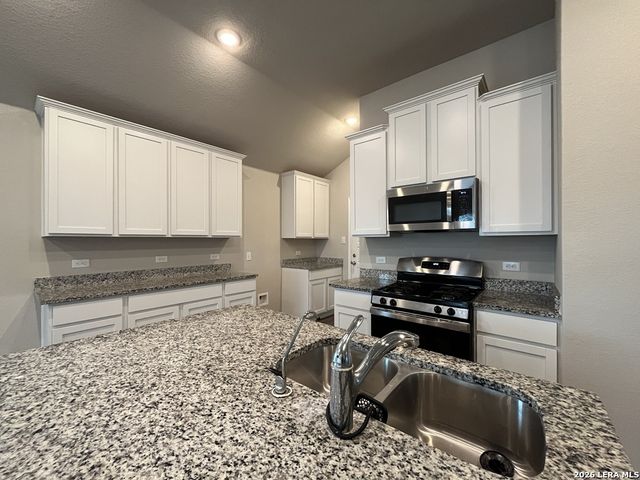 6912 Cetera Crossing, Converse, TX 78109