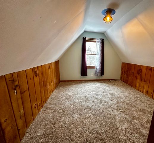 103 Smithville Rd, New Ipswich, NH 03071