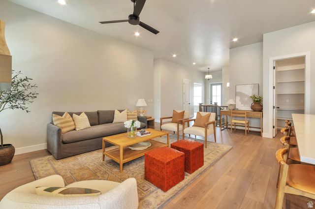 551 W SUMMERHILL LN, Centerville, UT 84014