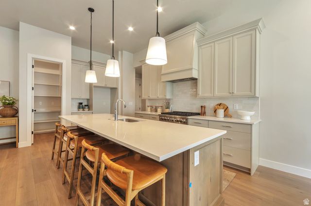 551 W SUMMERHILL LN, Centerville, UT 84014