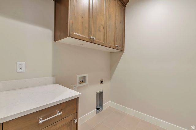 551 W SUMMERHILL LN, Centerville, UT 84014