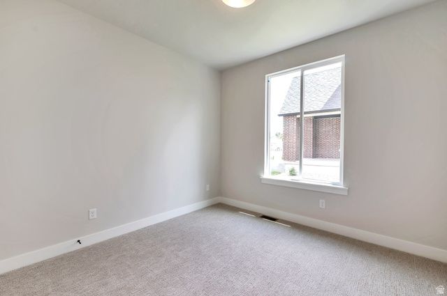 551 W SUMMERHILL LN, Centerville, UT 84014