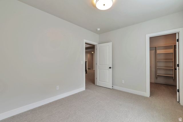 551 W SUMMERHILL LN, Centerville, UT 84014