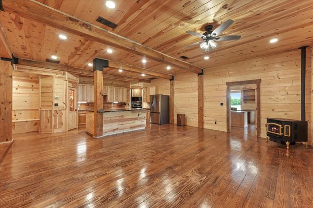 7101 County Road 1037, Blue Ridge, TX 75424