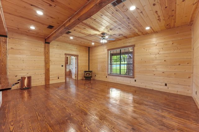 7101 County Road 1037, Blue Ridge, TX 75424