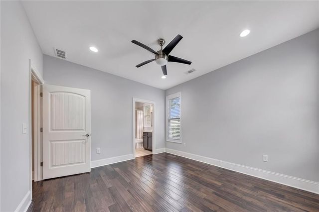 535 Audubon Circle, Woodstock, GA 30188