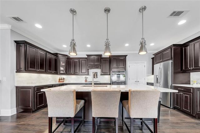 535 Audubon Circle, Woodstock, GA 30188
