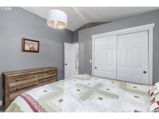 37817 Se HIDDEN FALLS Rd, Washougal, WA 98671