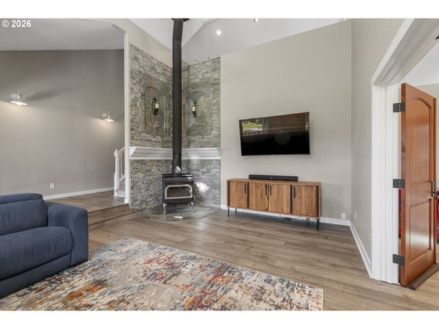 37817 Se HIDDEN FALLS Rd, Washougal, WA 98671