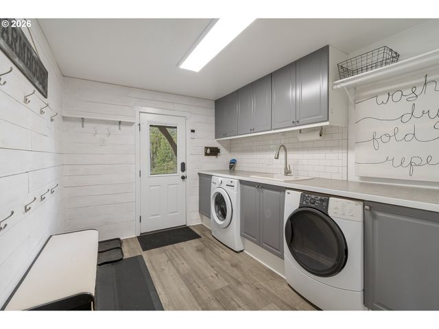 37817 Se HIDDEN FALLS Rd, Washougal, WA 98671