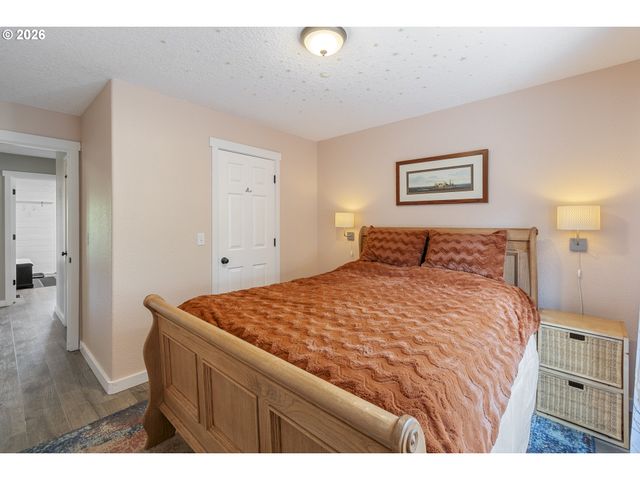 37817 Se HIDDEN FALLS Rd, Washougal, WA 98671