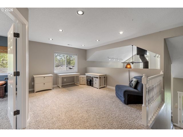 37817 Se HIDDEN FALLS Rd, Washougal, WA 98671