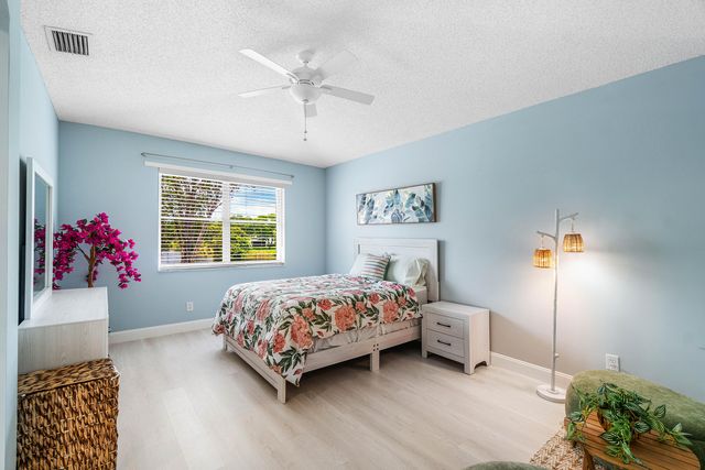 4180 Manor Forest Trail, Boynton Beach, FL 33436