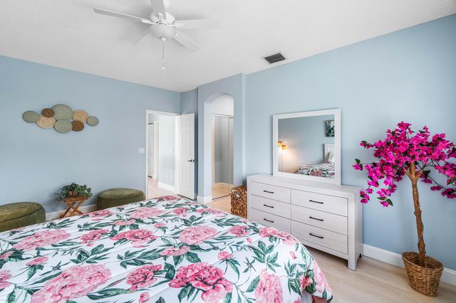 4180 Manor Forest Trail, Boynton Beach, FL 33436