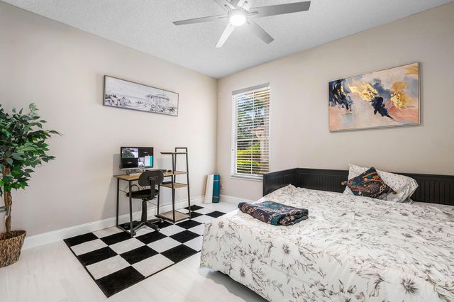 4180 Manor Forest Trail, Boynton Beach, FL 33436
