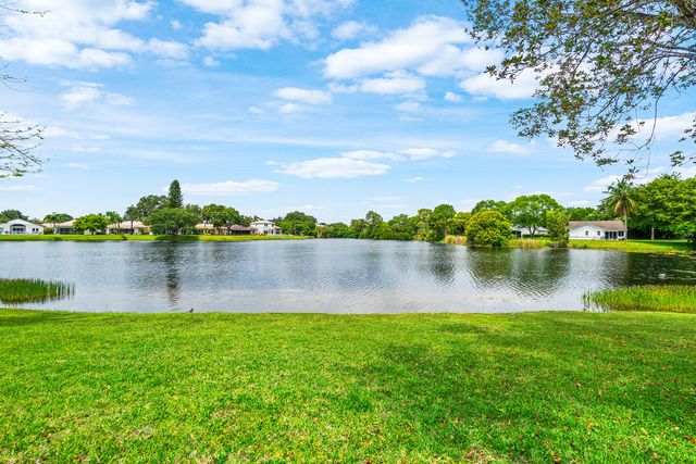 4180 Manor Forest Trail, Boynton Beach, FL 33436