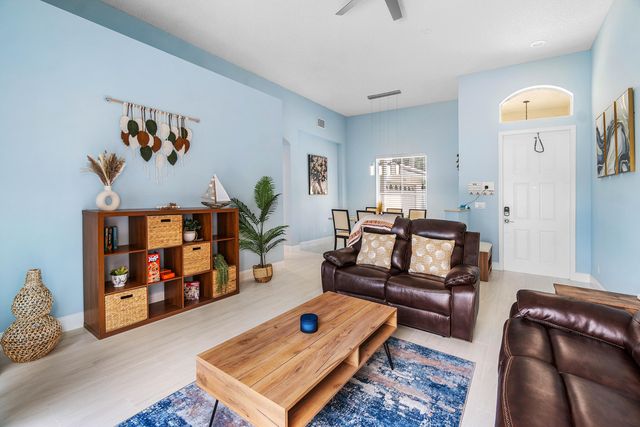 4180 Manor Forest Trail, Boynton Beach, FL 33436