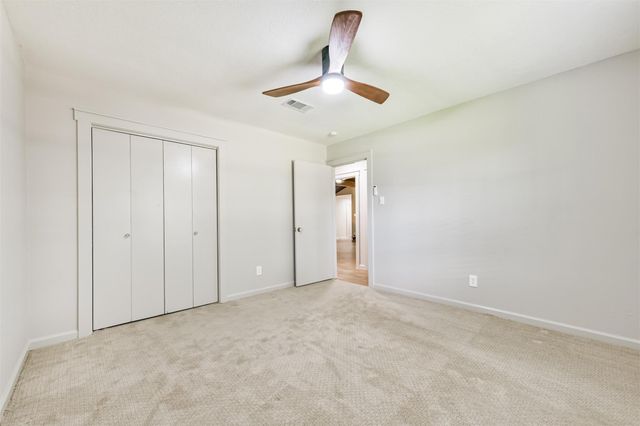 1413 23rd Avenue N, Texas City, TX 77590